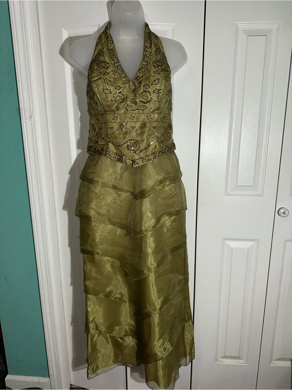 IGNITE by Carol Lin Y2K Evening Prom Long Dress Green Beaded Halter Sz 4  AA24